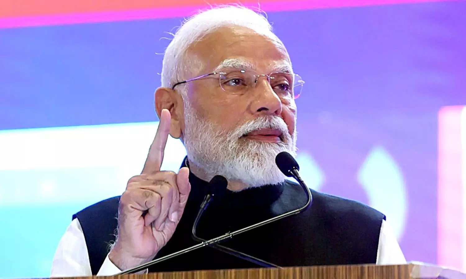 దేశ ప్రజలకు మోడీ సంచలన పిలుపు