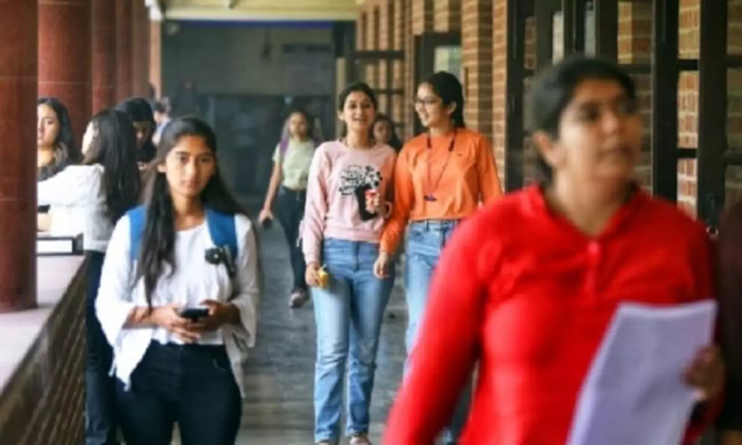 విదేశీ విద్యపై భారతీయుల ఖర్చు.. దేశానికి నష్టమేనా?