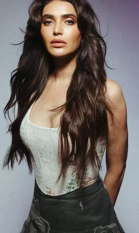 Karishma Tanna Reveals Dreamy Vibes