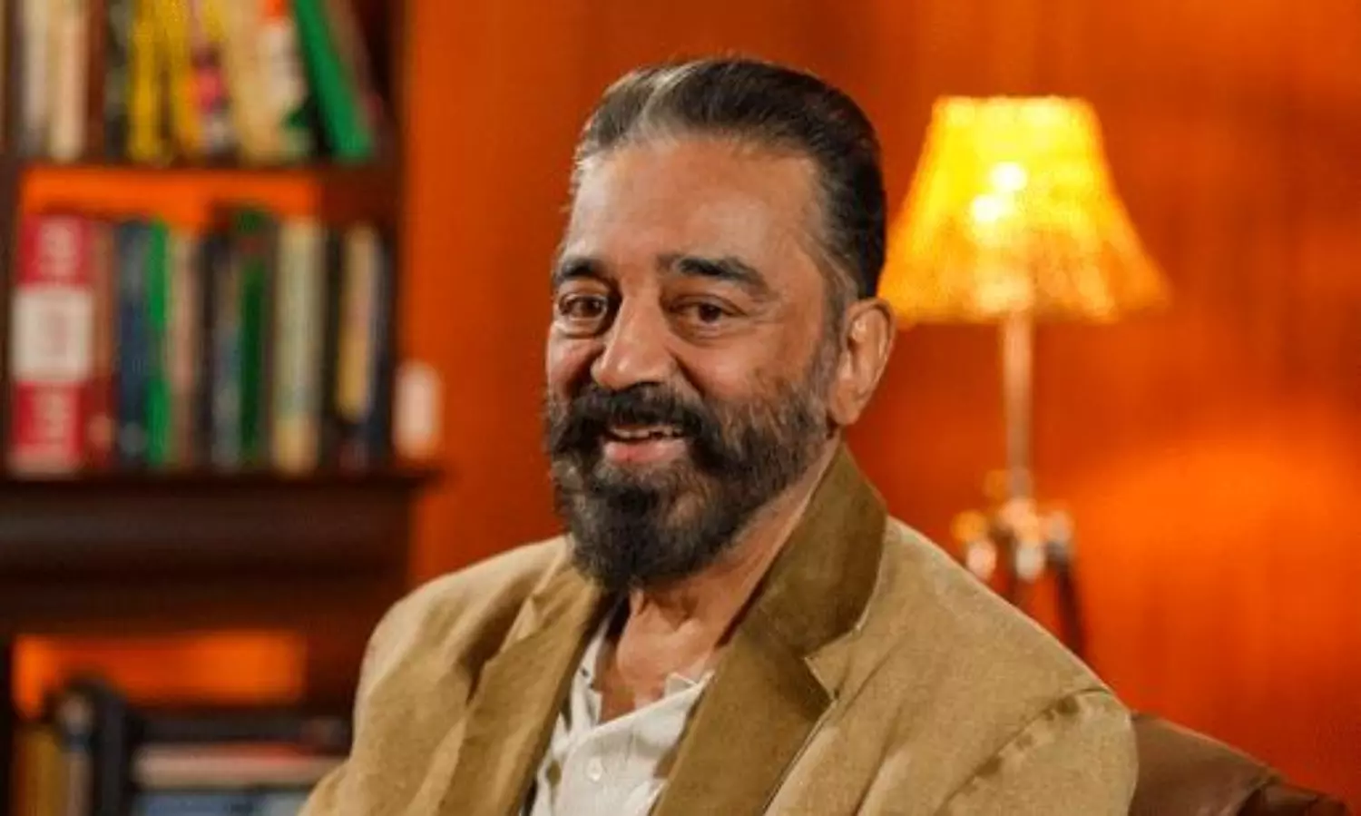 కమల్ హాసన్ కు రాజ్యసభ పదవి.. డీఎంకేకు ఒరిగేదేంటి? కమల్ హాసన్ కు రాజ్యసభ పదవి.. డీఎంకేకు ఒరిగేదేంటి?