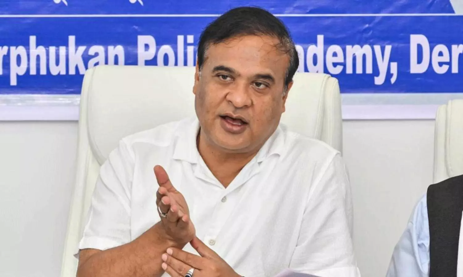 Assam to Issue Gun Licenses in Border Areas Assam to Issue Gun Licenses in Border Areas