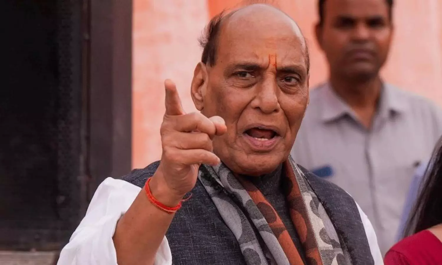 దేశ ప్రజలు అదే కోరుకుంటున్నారు రాజ్ నాథ్ సింగ్ జీ! దేశ ప్రజలు అదే కోరుకుంటున్నారు రాజ్ నాథ్ సింగ్ జీ!