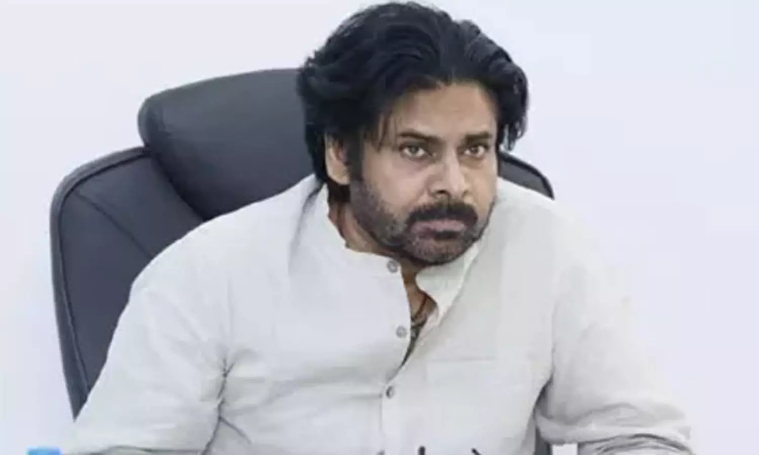 12 ఏళ్ల త‌ర్వాత‌.. సినిమా చూపిస్తున్న ప‌వ‌న్ క‌ల్యాణ్‌..!