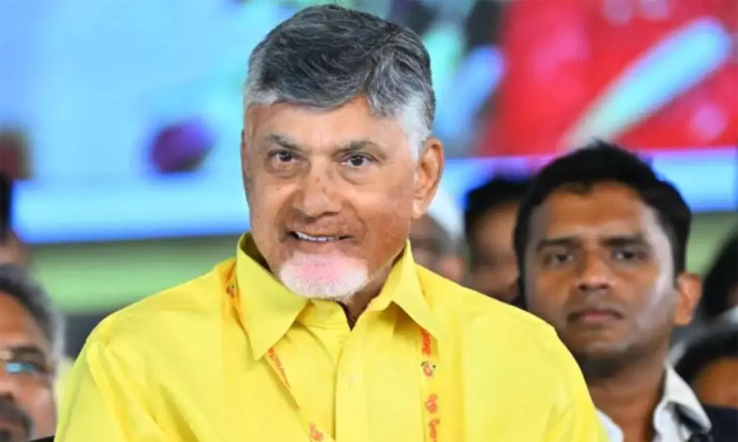 వైసీపీకి మేలు చేస్తున్న‌ చంద్ర‌బాబు.. !