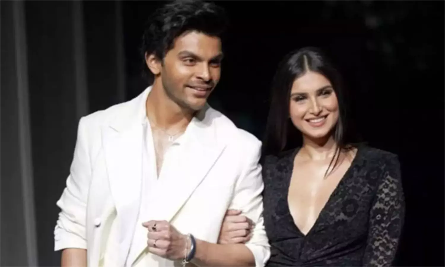 బ్రేక‌ప్ అయ్యాక కొత్త ప్రియుడితో చెట్టా ప‌ట్టాల్