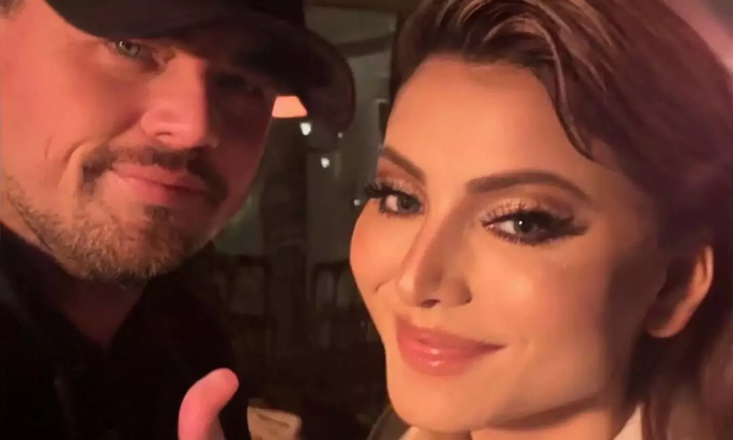 ద‌బిడి దిబిడి బ్యూటీకి టైటానిక్ హీరో క్లోజ్?