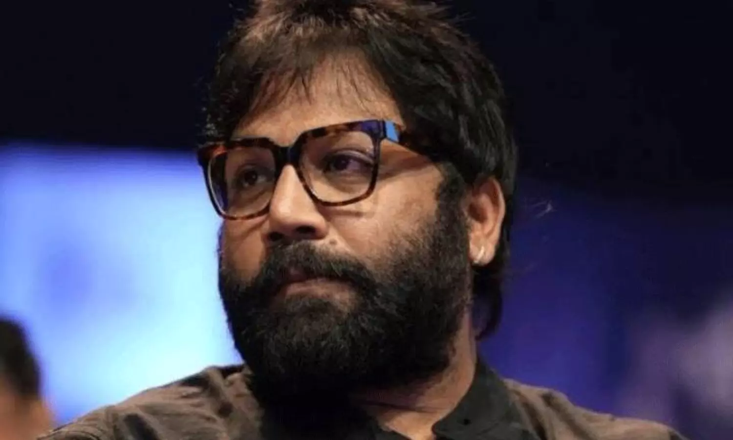 సందీప్ వంగా ఫైరింగ్.. దెబ్బ‌కు సీనియ‌ర్ న‌టిలో ఒణుకు