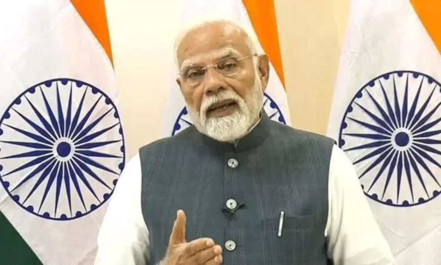 మోడీని ఇరుకున పెడుతున్న ట్రంప్... స్టార్ట్ చేసిన కాంగ్రెస్! మోడీని ఇరుకున పెడుతున్న ట్రంప్... స్టార్ట్ చేసిన కాంగ్రెస్!