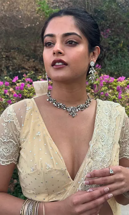 Riddhi Kumar Enjoys Wedding Celebrations in Udaipur