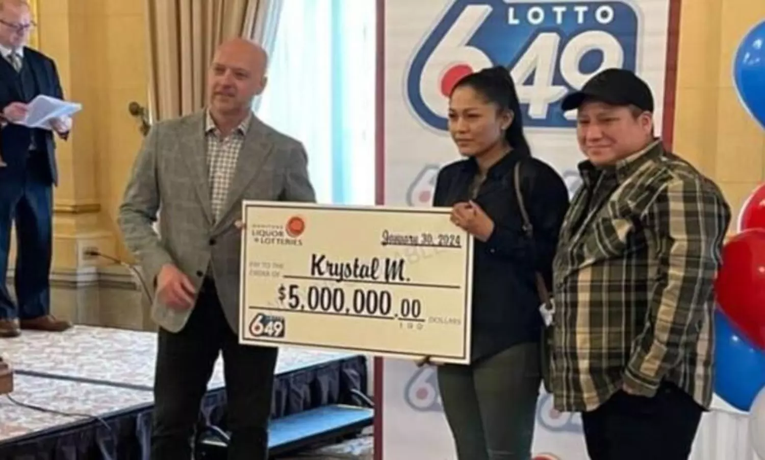 రూ.30 కోట్లు ఇచ్చిన ప్రియుడు.. ప్రియురాలు మరొకరితో జంప్!