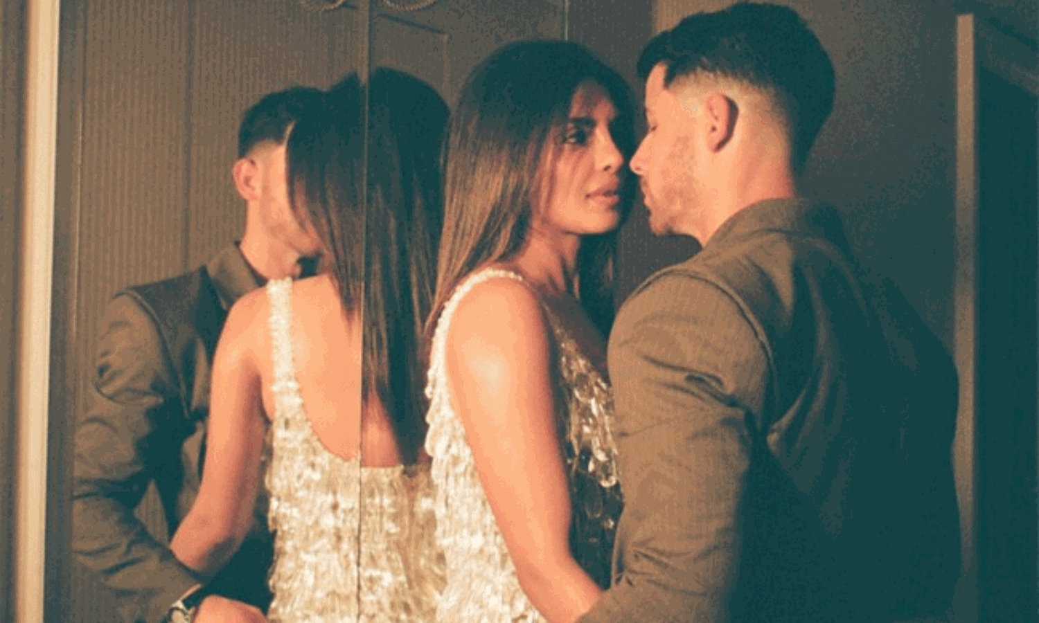 Priyanka-Nicks Romantic Met Gala 2025 Pics Go Viral