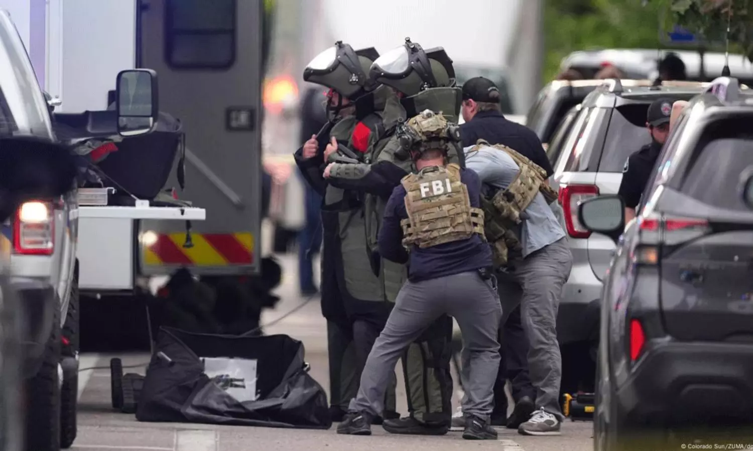 అమెరికా ఉగ్రదాడి వేళ భారత్ కీలక నిర్ణయం.. ట్రంప్ ఎక్కడ? అమెరికా ఉగ్రదాడి వేళ భారత్ కీలక నిర్ణయం.. ట్రంప్ ఎక్కడ?