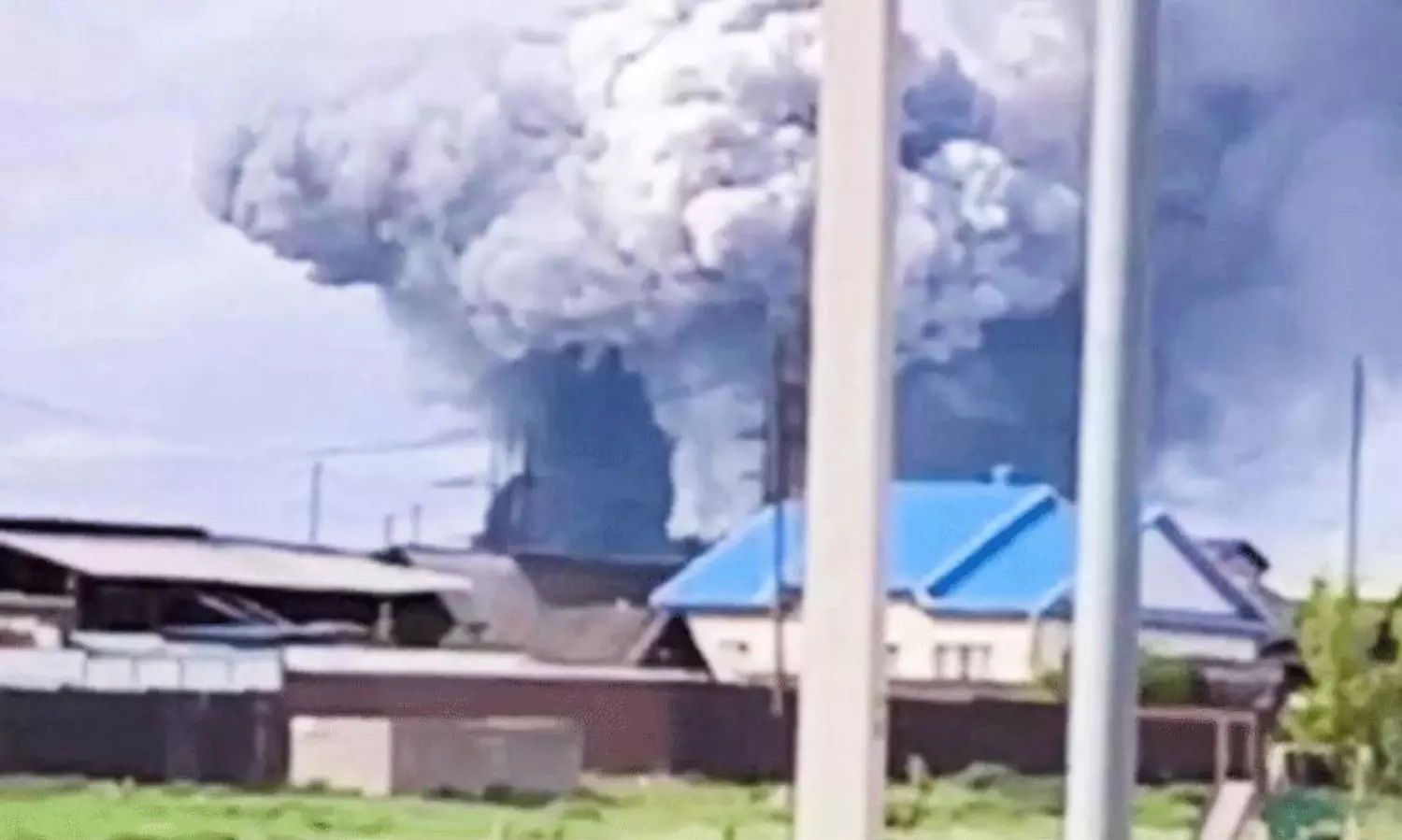 ఎస్-400: రష్యాలో వైఫల్యం.. భారత్ లో విజయం ఎందుకంటే..? ఎస్-400: రష్యాలో వైఫల్యం.. భారత్ లో విజయం ఎందుకంటే..?