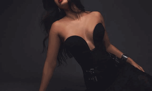 Disha Patani Black Look Makes You Go Gaga