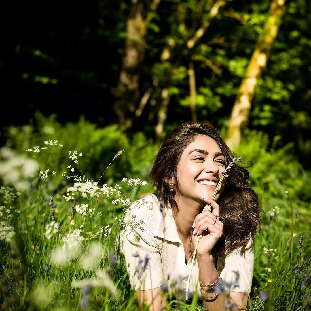 Mrunal Thakur Finds Joy in Nature