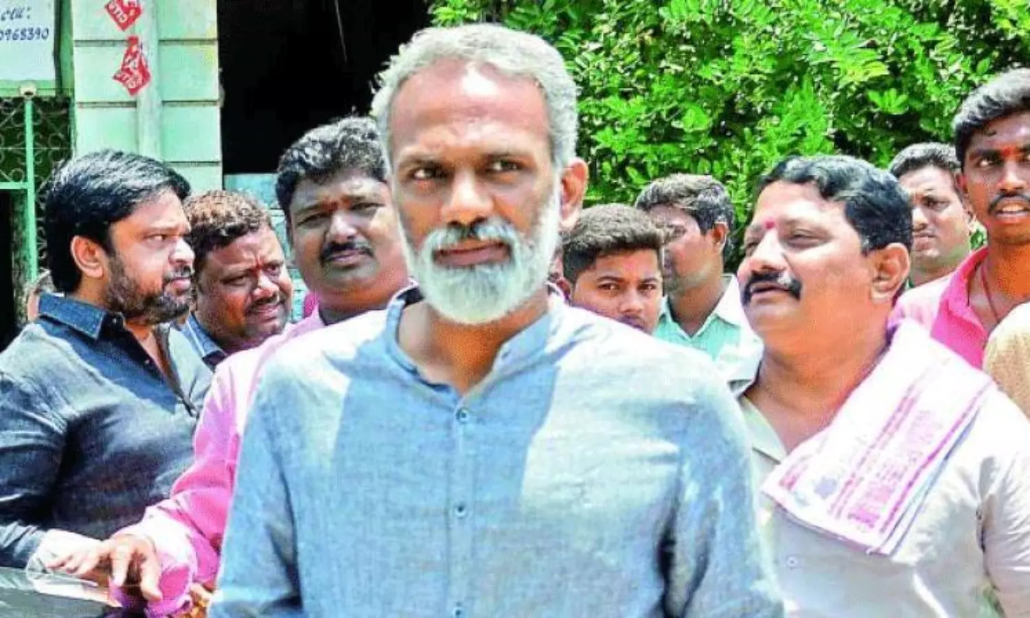 వంగవీటి మీద మళ్ళీ మొదలైందా ?