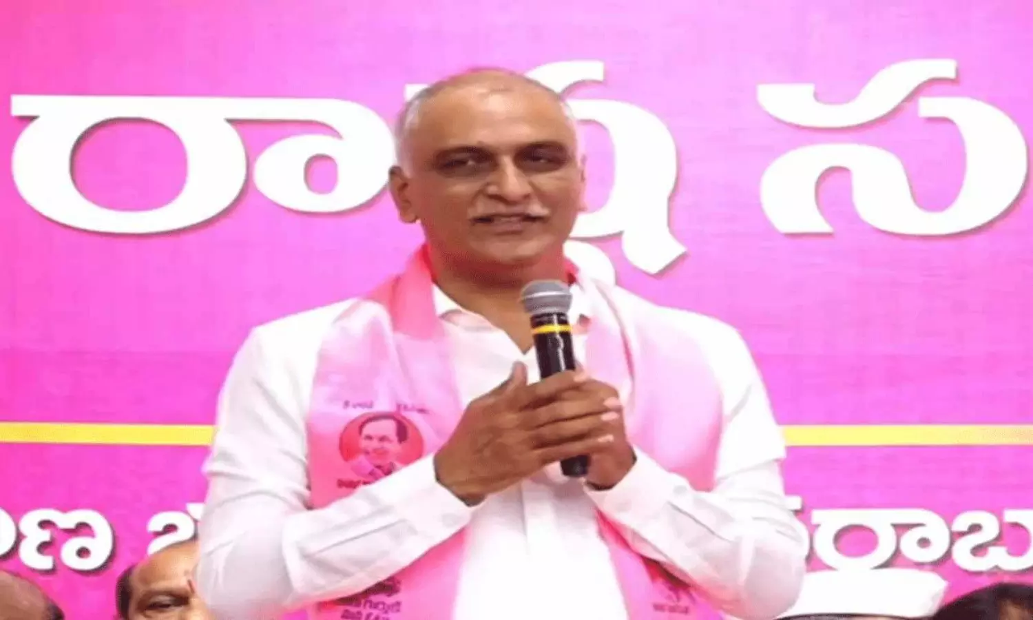 లోకేష్ మొదలెట్టాడు.. హరీష్ అందుకున్నాడు లోకేష్ మొదలెట్టాడు.. హరీష్ అందుకున్నాడు