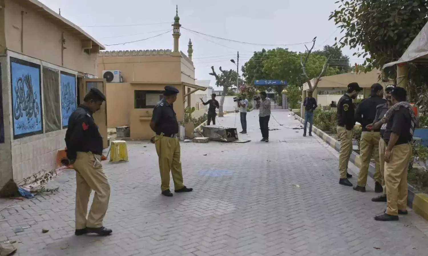 విపత్తులో అవకాశం.. కరాచీలో భూకంపం.. జైలు నుంచి ఖైదీలు 216మంది మాయం!