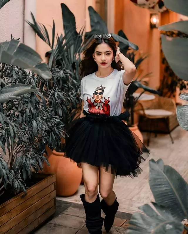 Anushka Sen Channels Parisian Charm in Latest Photo Drop Anushka Sen Channels Parisian Charm in Latest Photo Drop