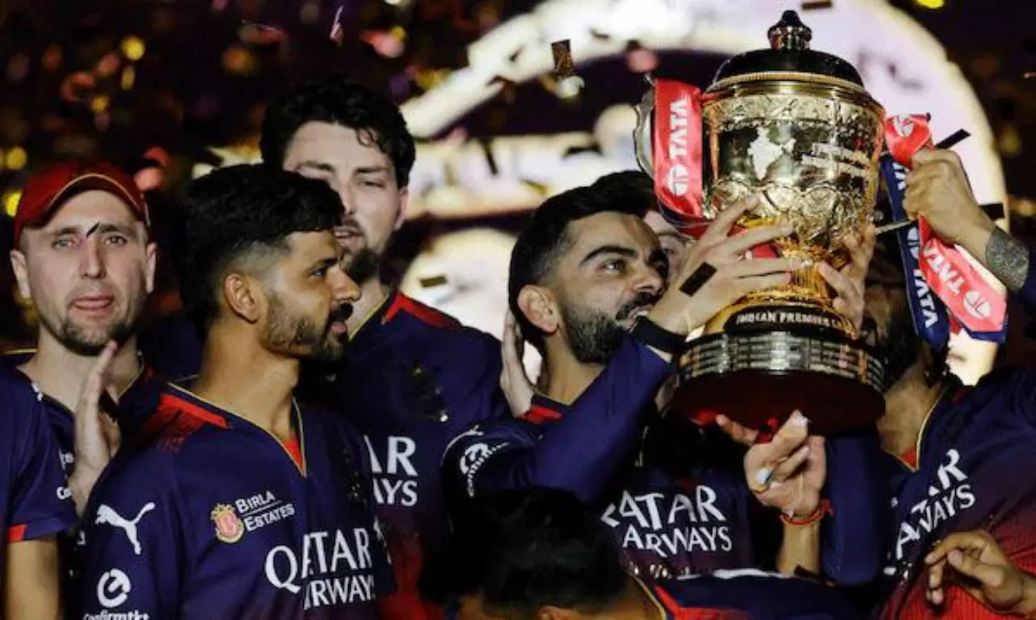 18 ఏళ్ల కల.. నెరవేరిన వేళ.. వీడియో క్షణాలు చూడాల్సిందే