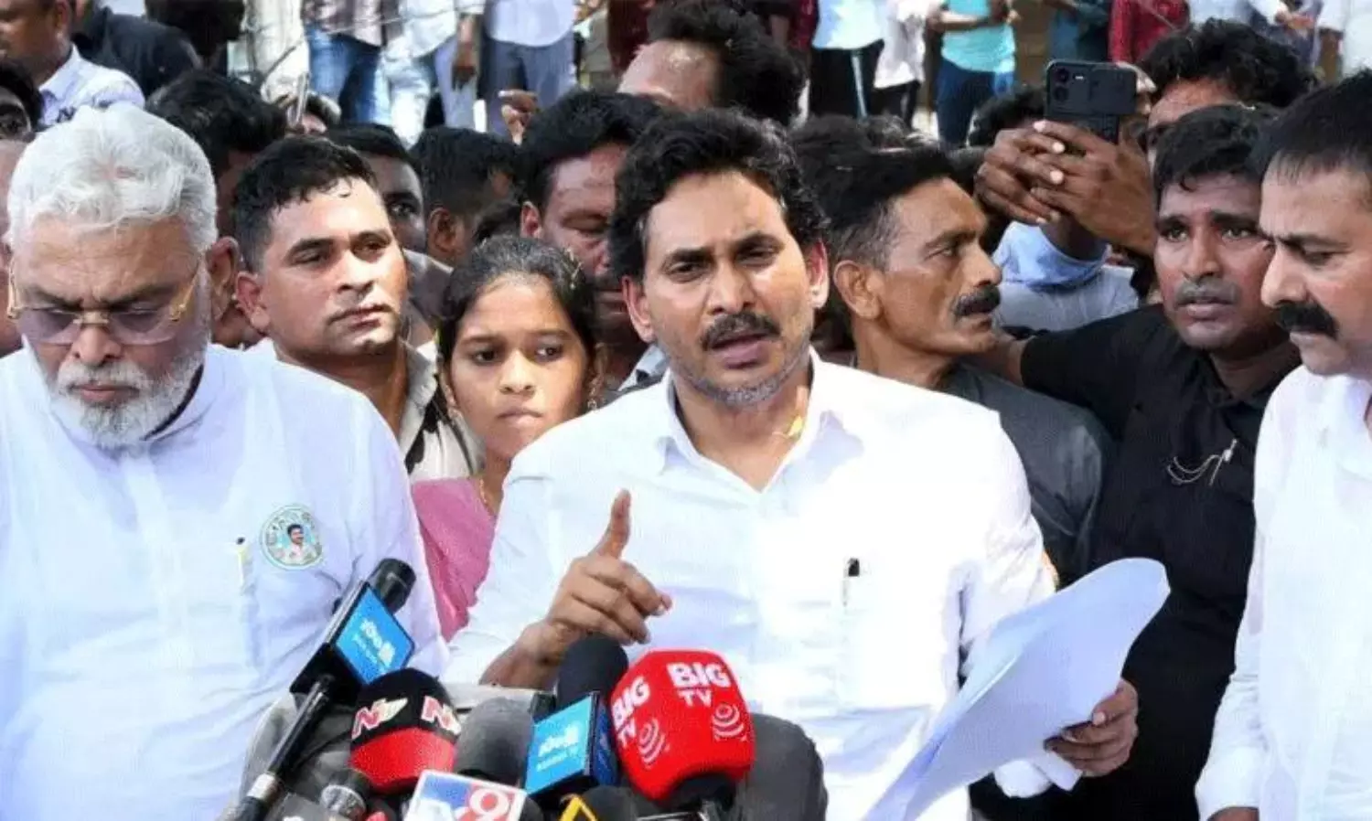 Crowds Still Love Jagan Mohan Reddy