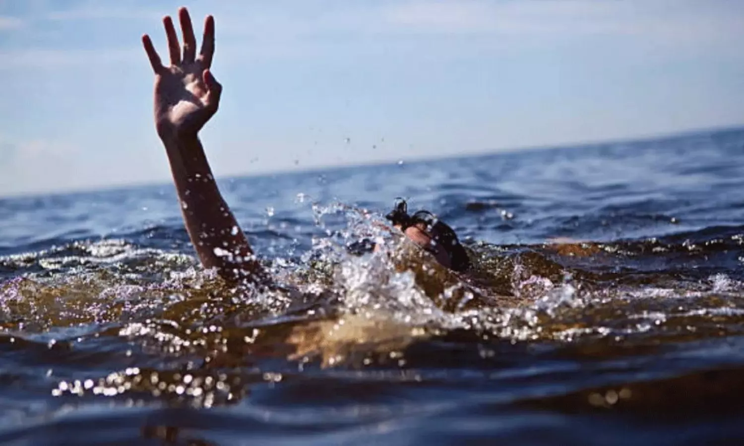 రీల్స్ మోజులో ఘోరం.. ఆరుగురు అక్కాచెల్లెళ్లు మృతి.. ఆగ్రాలో విషాదం!