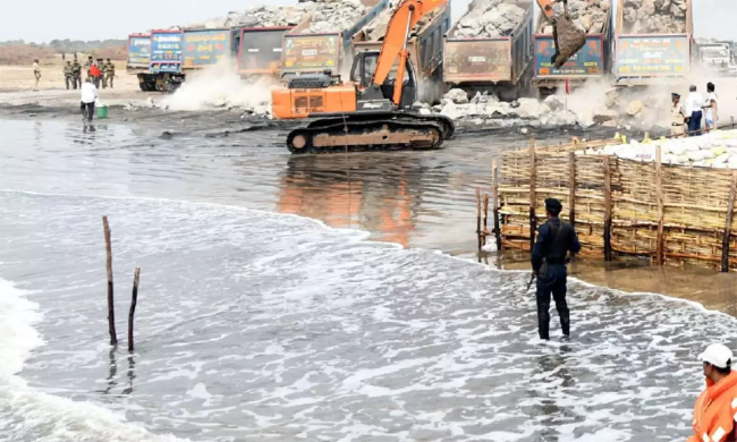 దేశంలో తొలిసారి.. మరో రికార్డు దిశగా చంద్రబాబు అడుగులు దేశంలో తొలిసారి.. మరో రికార్డు దిశగా చంద్రబాబు అడుగులు