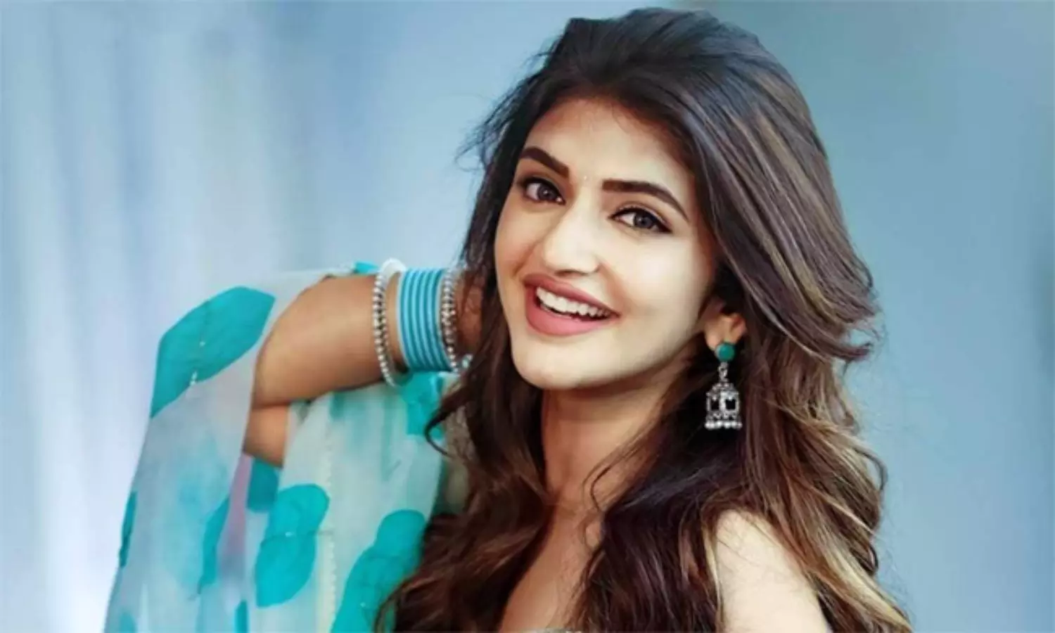 ఆ రెండిటి మీద శ్రీలీల ఆశలు..? ఆ రెండిటి మీద శ్రీలీల ఆశలు..?