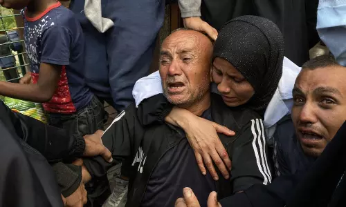 ఆగని మారణహోమం.. ఆహారం కోసం వెళుతున్న వారిపై కాల్పులు