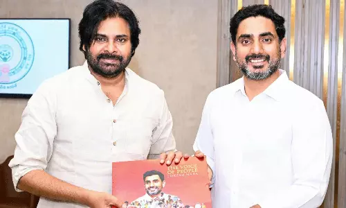 మంత్రుల సమక్షంలో లోకేశ్ పై పవన్ కామెంట్స్.. వైరల్