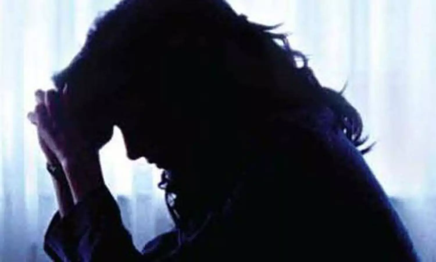 అవివేకంతో 40కోట్లు పోగొట్టుకున్న న‌టి?