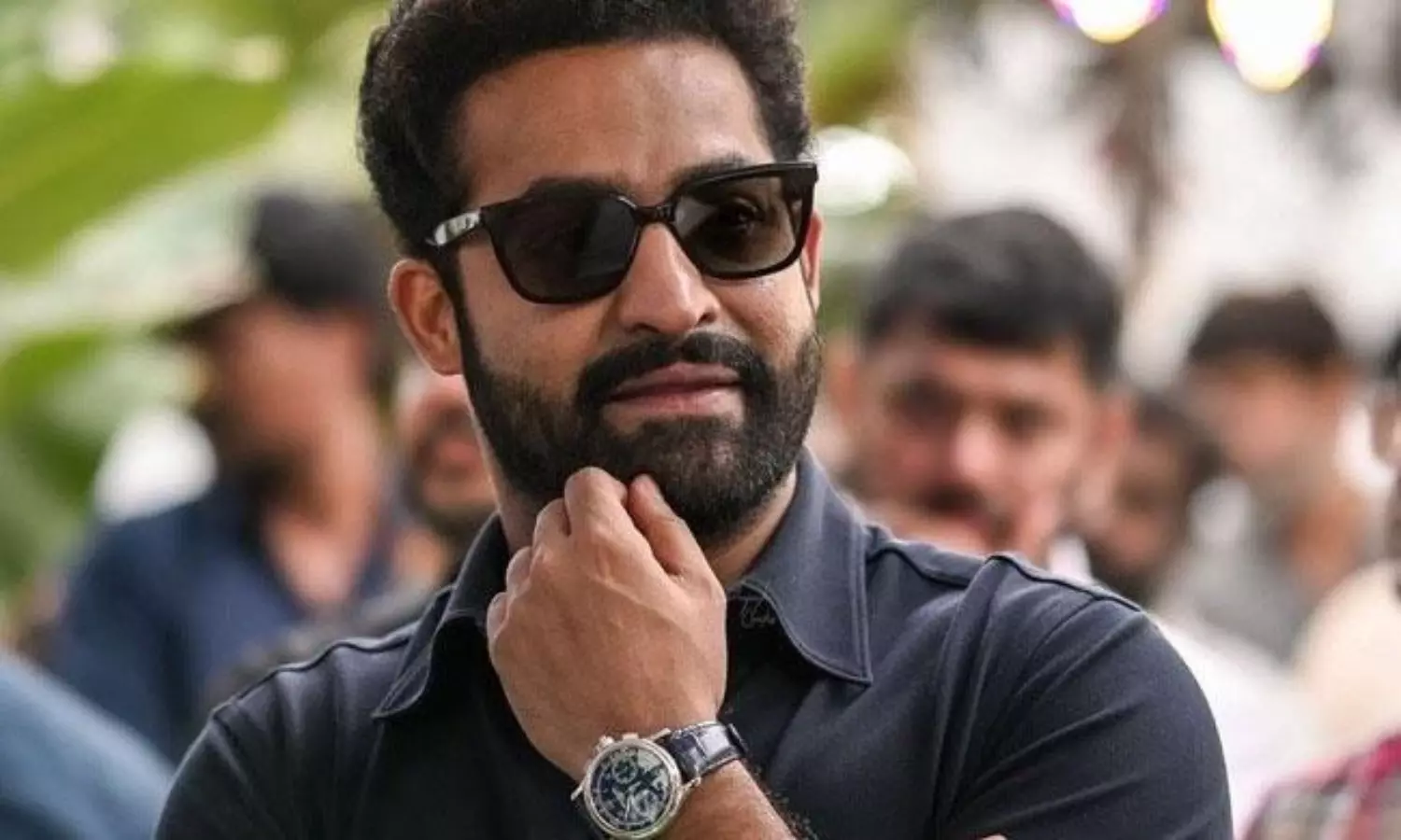 2000 మంది మ‌ధ్య‌లో తార‌క్!