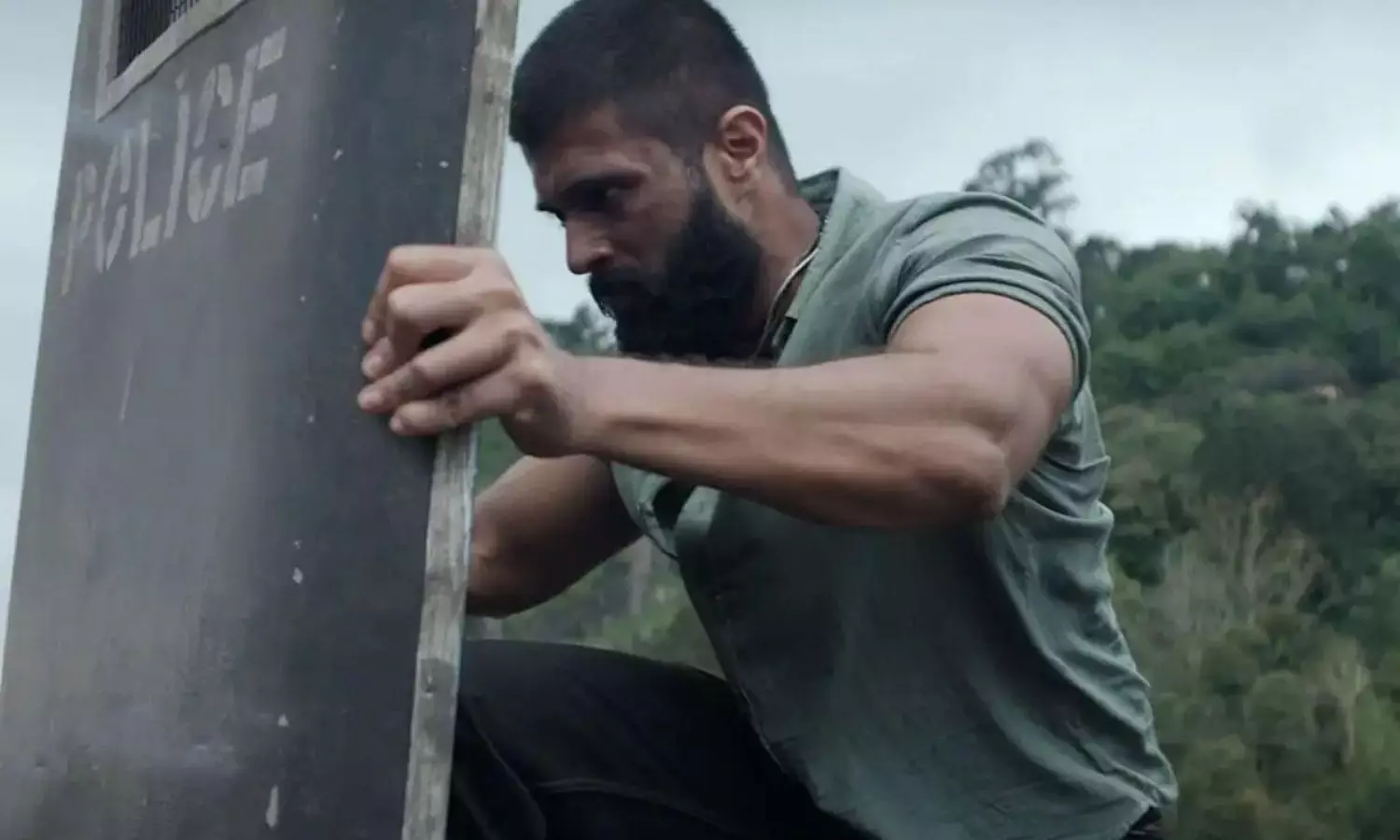 రౌడీ కింగ్డమ్ రీ షూట్ వార్తల్లో నిజం ఎంత? రౌడీ కింగ్డమ్ రీ షూట్ వార్తల్లో నిజం ఎంత?