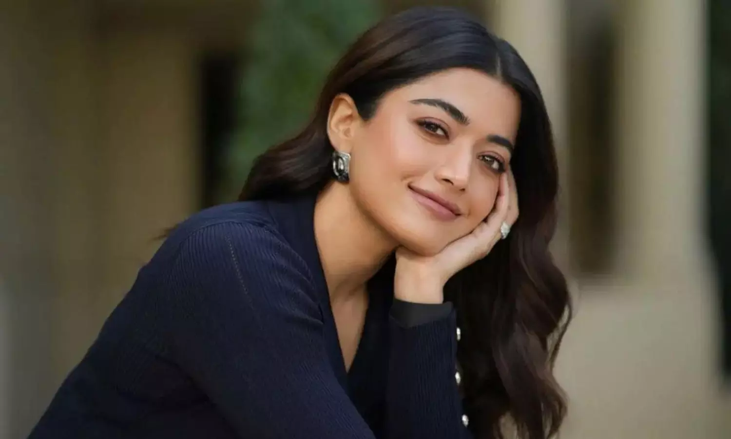 దీపిక‌ను రీప్లేస్ చేసిన రష్మిక‌.. అస‌లేం జ‌రుగుతోంది?