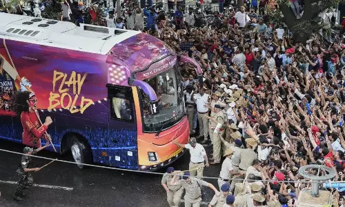 చిన్నస్వామి దుర్ఘటన.. పోయినవన్నీ నవ యువ ప్రాణాలు