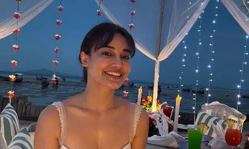 Surbhi Jyoti’s Dreamy Beach Look Surbhi Jyoti’s Dreamy Beach Look
