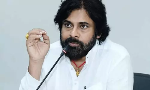 పవన్ సౌండ్ తగ్గుతోందా ?