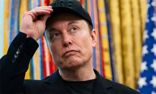 ఎలాన్ మస్క్ ను రిక్వెస్ట్ చేస్తున్న వైట్ హౌస్