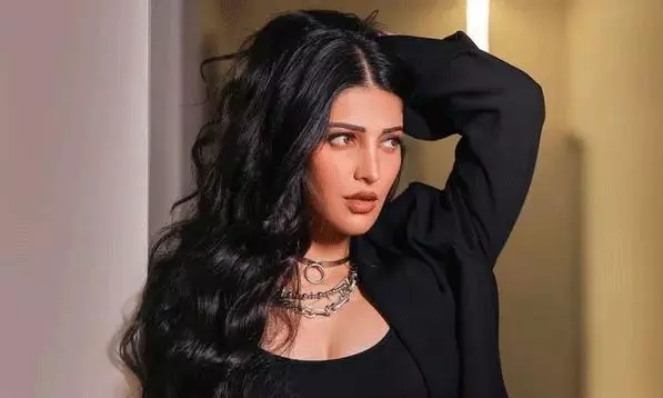 శృతి హాసన్‌కి ఒకేసారి సంతోషం, బాధ..!