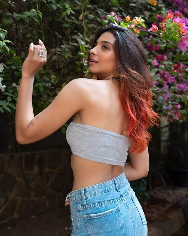 Natasha Bharadwajs Beach Look Exudes Sun-Kissed Vibes