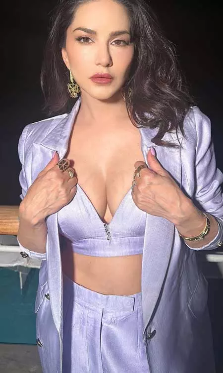 Impeccable Beauty Of Sunny Leone