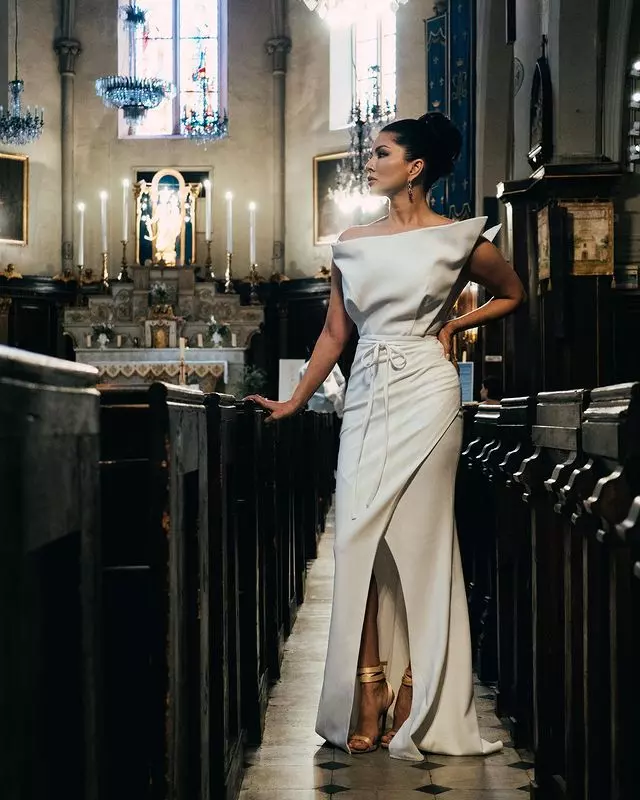 Impeccable Beauty Of Sunny Leone