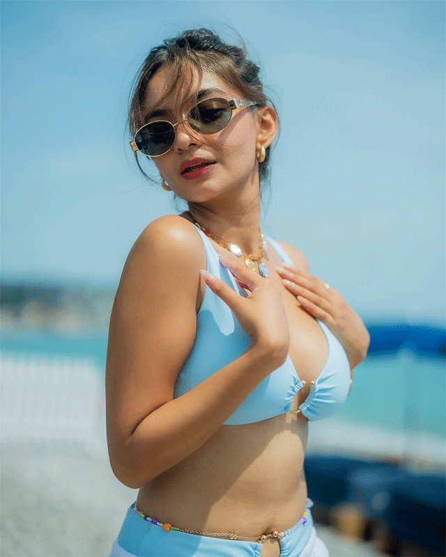 Anushka Sen Radiates Poolside Perfection