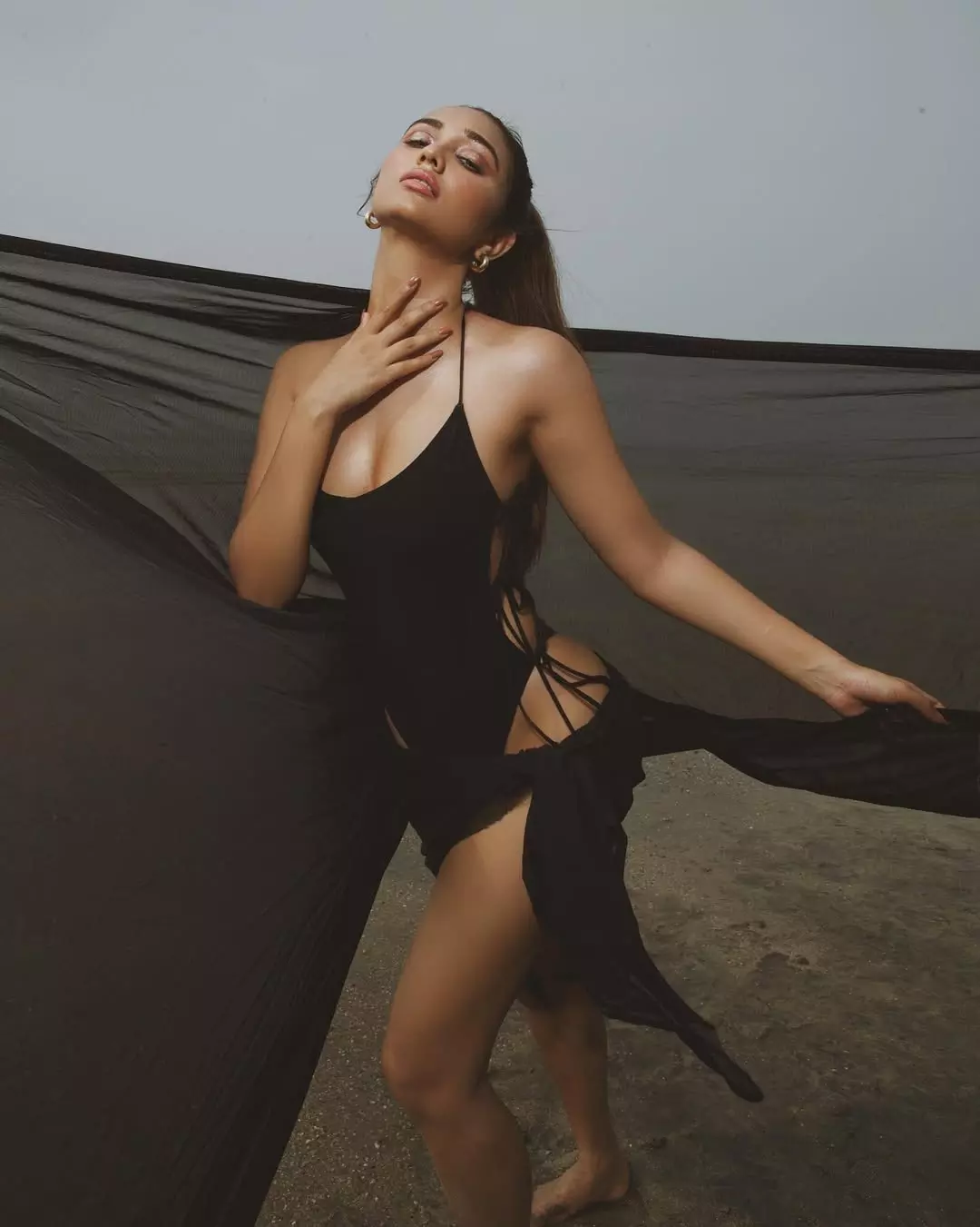 Akanksha Sharma Wows Fans in Effortless Charm Akanksha Sharma Wows Fans in Effortless Charm