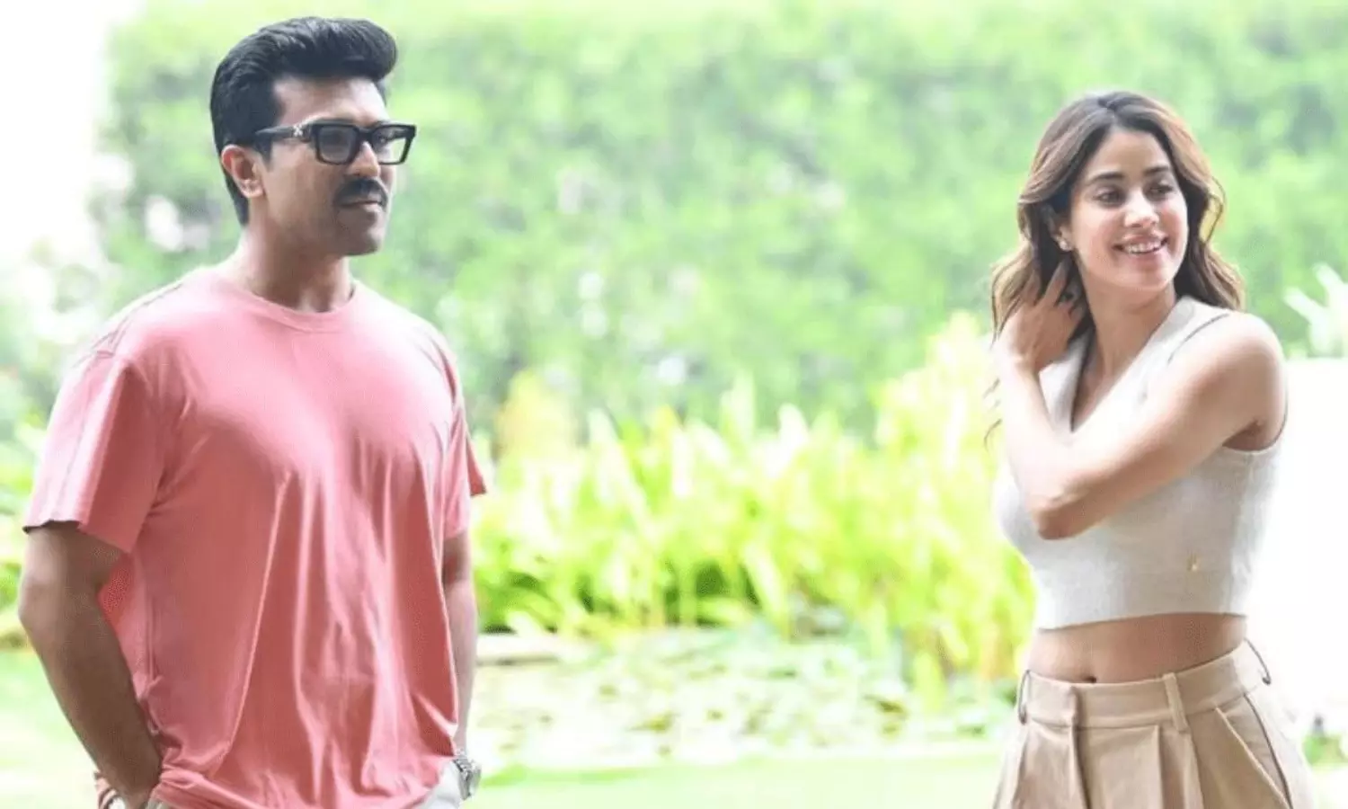 జాన్వీక‌పూర్ తో రామ్ చ‌ర‌ణ్ లిప్ లాక్!