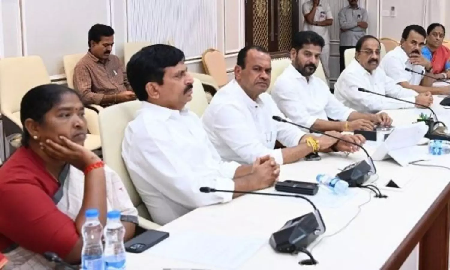 మంత్రివర్గ విస్తరణకు గ్రీన్ సిగ్నల్.. కొత్తగా ముగ్గురికి చోటు