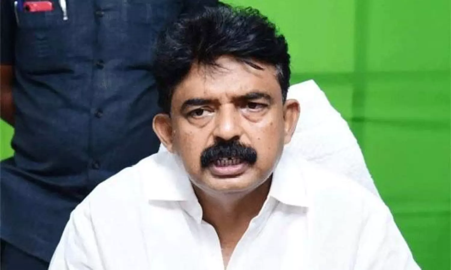 పేర్ని వారి మ‌రో ల‌డాయి.. గ‌న్న‌వ‌రం నేత‌ల గుస్సా.. !