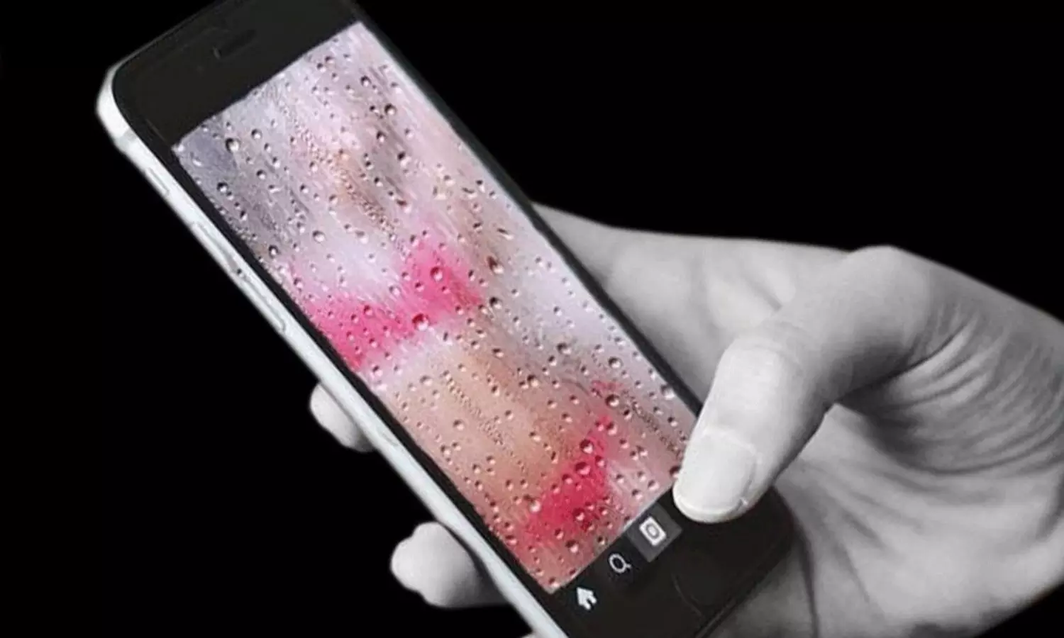 అమెరికాలోకి ఎంట్రీనా? న్యూ*డ్ ఫొటోలుంటే తీసేయండి