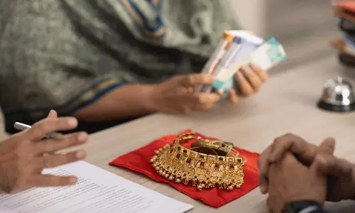 బంగారంపై రుణాలు.. కొత్త మార్గదర్శకాలు వచ్చేశాయి