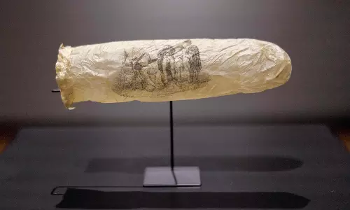 200 ఏళ్ల నాటి కండోమ్ పిక్ వైరల్... దేనితో తయారు చేశారంటే..?